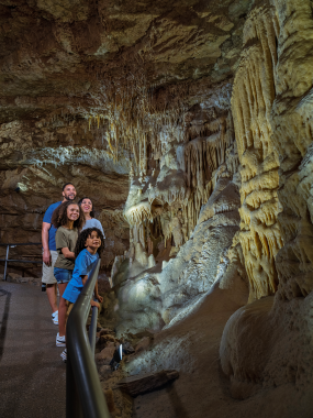 Natural Bridge Caverns